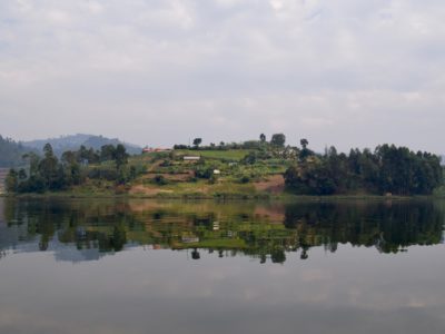 Uganda_LakeBunyony1