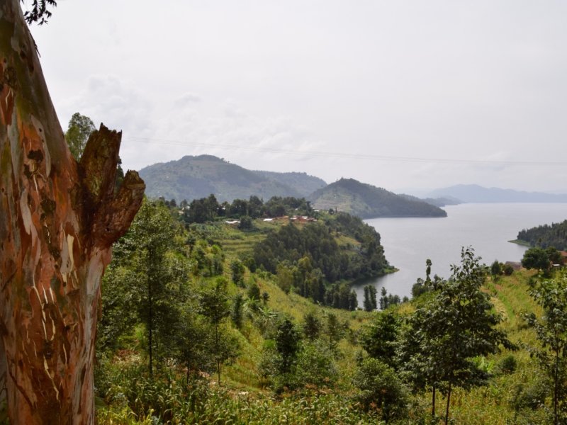 Rwanda_LakeBurera2
